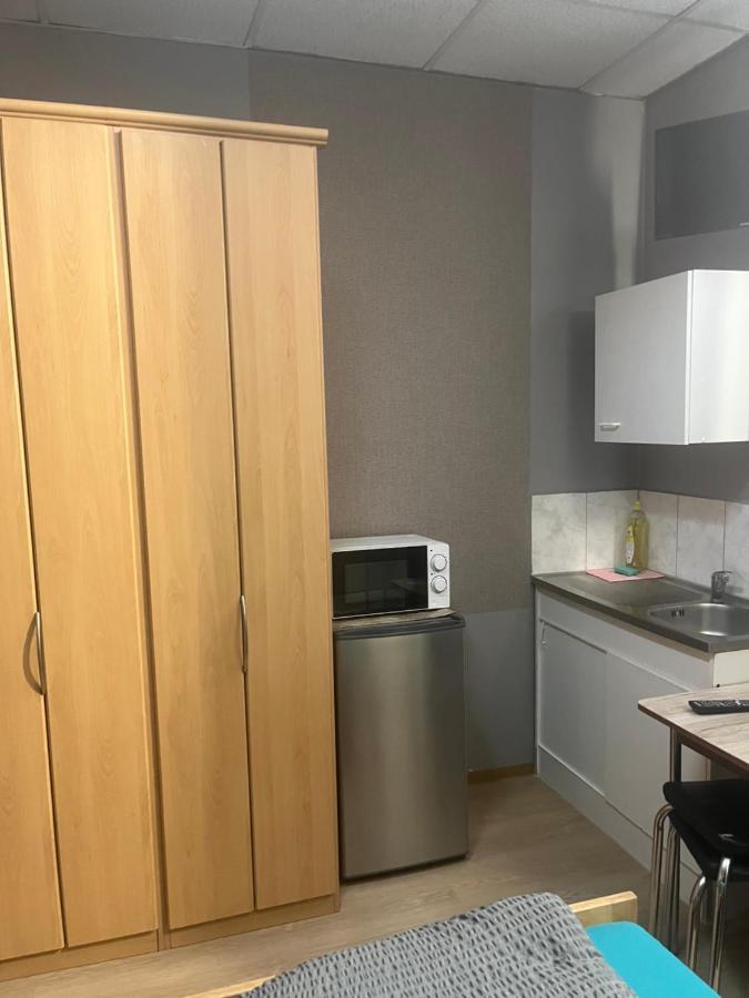Hipokratios 3 Zimmer Mit Gemeinschaft Wc Fuerth Luaran gambar